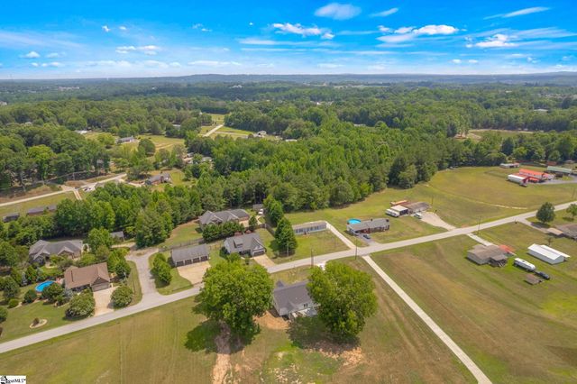 2024 Edwards Lake Road, Greer, SC 29651