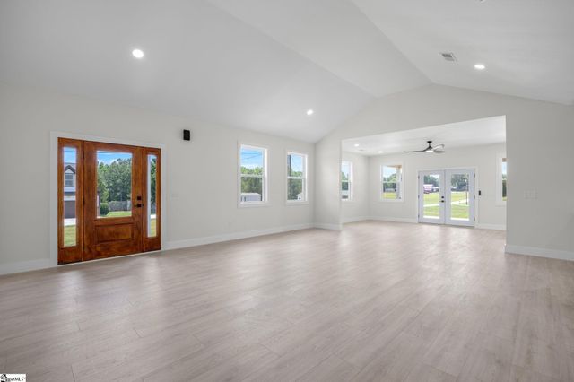 2024 Edwards Lake Road, Greer, SC 29651