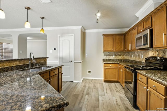 506 Leafy Ridge, San Antonio, TX 78251