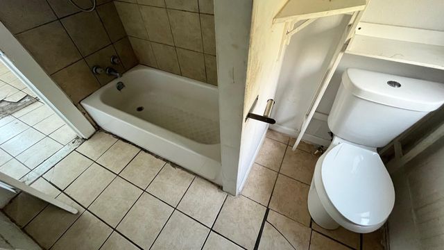 4310 Broadway Street, Galveston, TX 77550