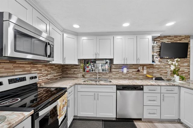 2615 ALMOND DRIVE, Holiday, FL 34691