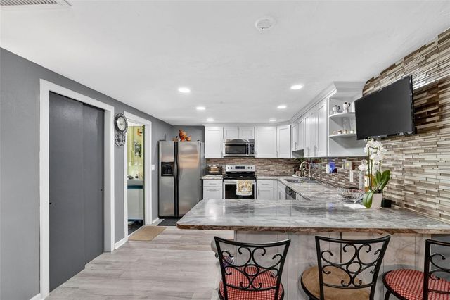 2615 ALMOND DRIVE, Holiday, FL 34691