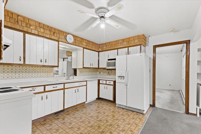 9370 S 46th STREET, Franklin, WI 53132