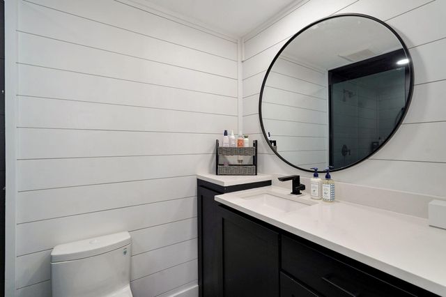 1527 N Edgemont Circle, Springfield, MO 65802