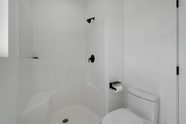 1527 N Edgemont Circle, Springfield, MO 65802