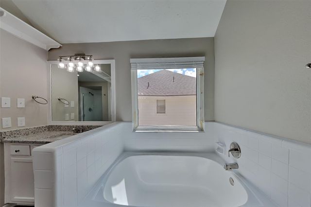 1021 Glenview Drive, Pearland, TX 77581