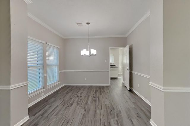 1021 Glenview Drive, Pearland, TX 77581