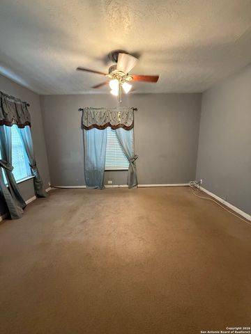 707 W Hay, Carrizo Springs, TX 78834