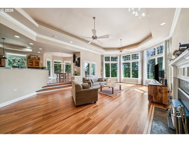 13226 S CLIFFSIDE Dr, Mulino, OR 97042