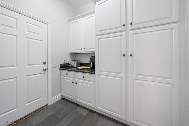 9721 Camden Hills Avenue, Las Vegas, NV 89145