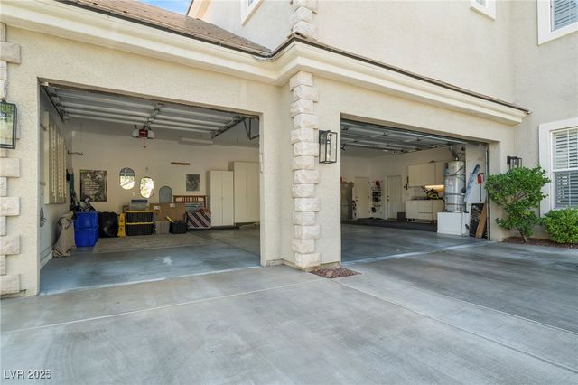 9721 Camden Hills Avenue, Las Vegas, NV 89145