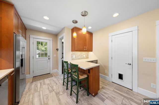 59 W Forest Avenue, Teaneck, NJ 07666
