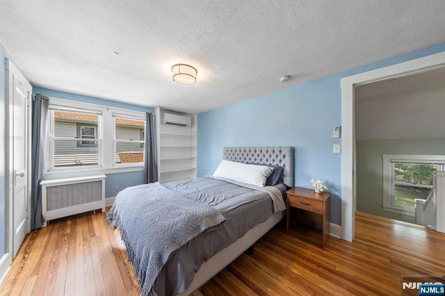 59 W Forest Avenue, Teaneck, NJ 07666
