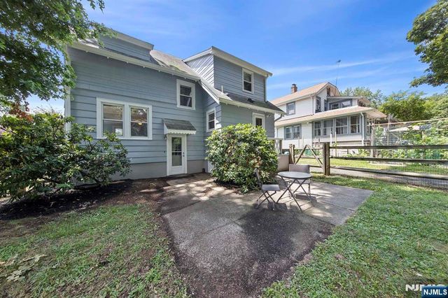 59 W Forest Avenue, Teaneck, NJ 07666