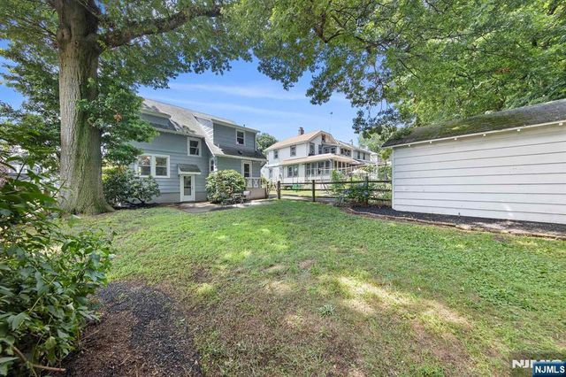 59 W Forest Avenue, Teaneck, NJ 07666