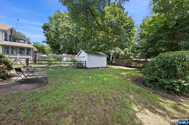 59 W Forest Avenue, Teaneck, NJ 07666