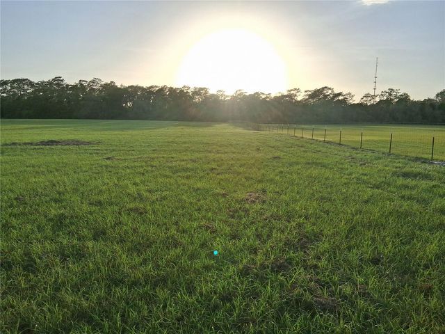 1613 NE 12TH AVENUE, Sumterville, FL 33585