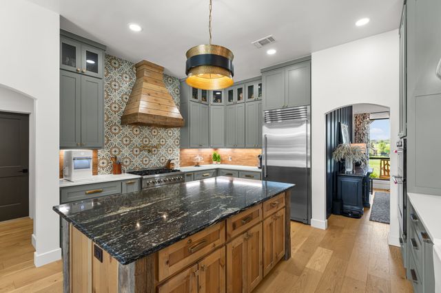 9900 Tantarra Drive, Burleson, TX 76028
