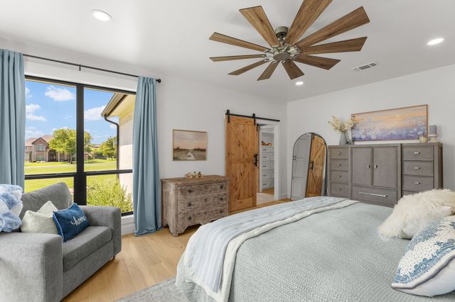 9900 Tantarra Drive, Burleson, TX 76028
