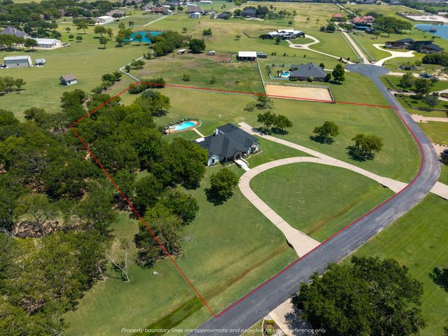 9900 Tantarra Drive, Burleson, TX 76028