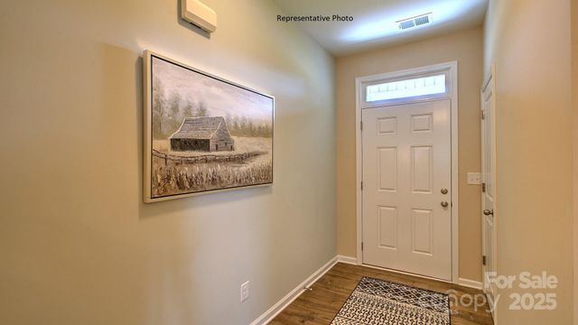 706 14th Avenue Court NE, Hickory, NC 28601