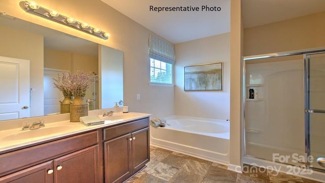 706 14th Avenue Court NE, Hickory, NC 28601