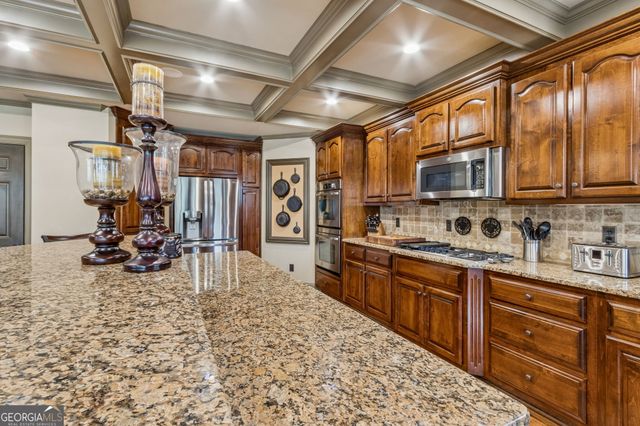 2391 Hopehaven Way, Hoschton, GA 30548