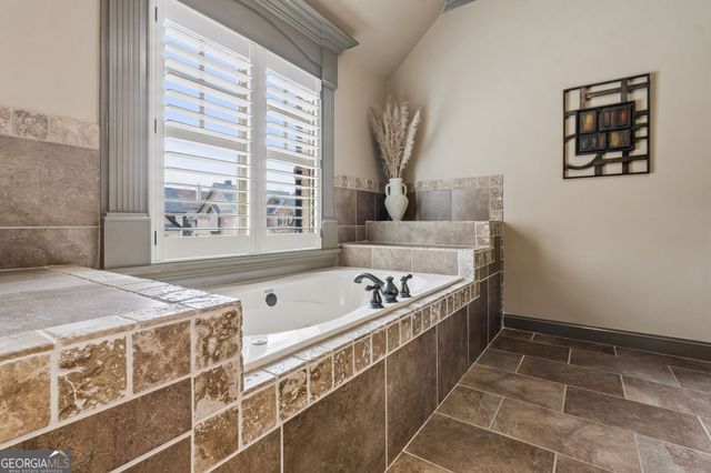 2391 Hopehaven Way, Hoschton, GA 30548