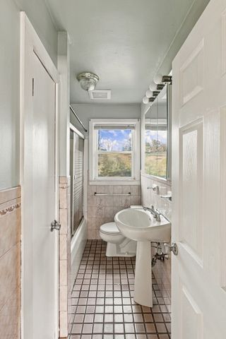 136 Durfee Road, Tiverton, RI 02878