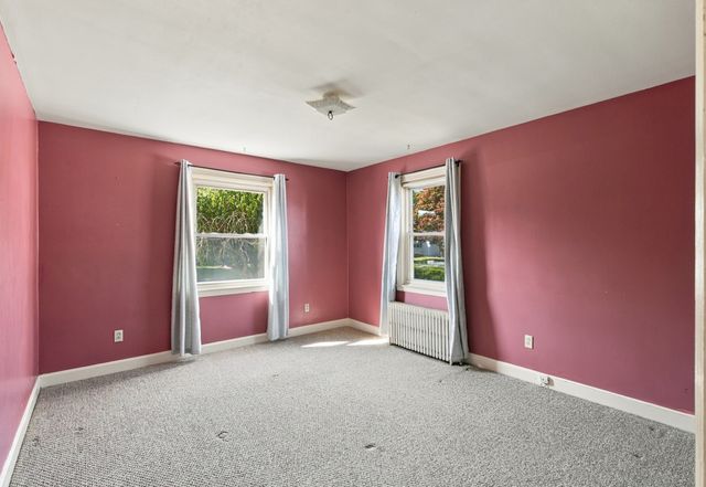 136 Durfee Road, Tiverton, RI 02878