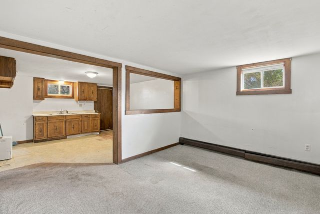 136 Durfee Road, Tiverton, RI 02878