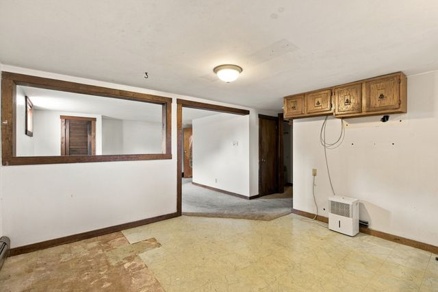 136 Durfee Road, Tiverton, RI 02878