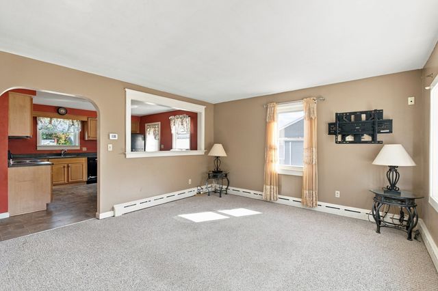 136 Durfee Road, Tiverton, RI 02878