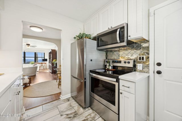 1789 RIVER Road 2, Jacksonville, FL 32207