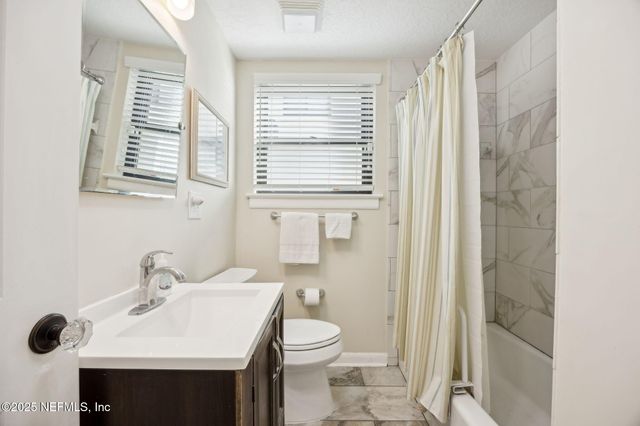 1789 RIVER Road 2, Jacksonville, FL 32207