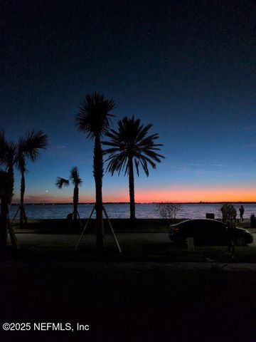 1789 RIVER Road 2, Jacksonville, FL 32207