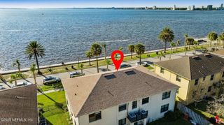 1789 RIVER Road 2, Jacksonville, FL 32207