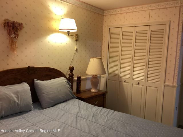 1 South Road, High Falls, NY 12440