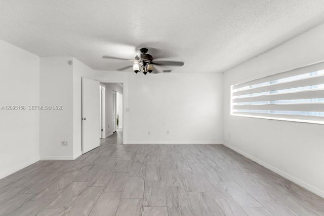 1661 N Goldeneye Lane, Homestead, FL 33035