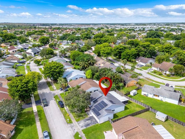 1661 N Goldeneye Lane, Homestead, FL 33035