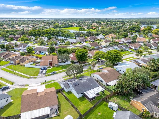 1661 N Goldeneye Lane, Homestead, FL 33035