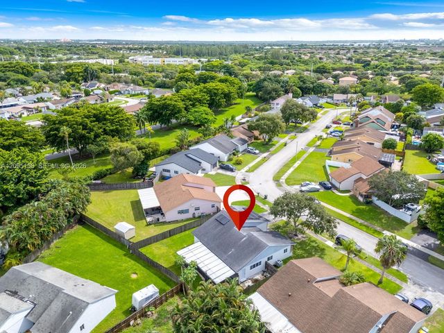 1661 N Goldeneye Lane, Homestead, FL 33035