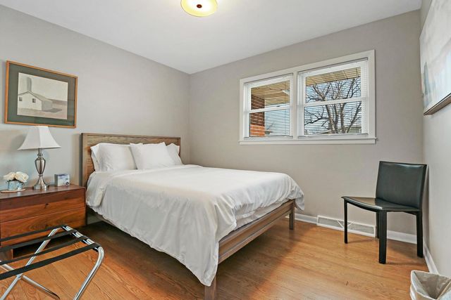 2532 N Jackson Street N, Waukegan, IL 60087