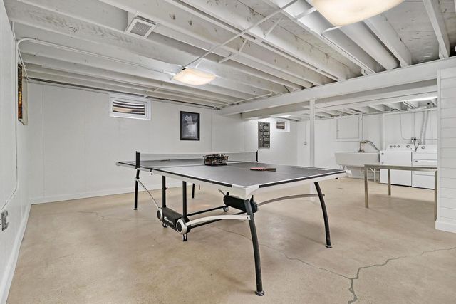 2532 N Jackson Street N, Waukegan, IL 60087