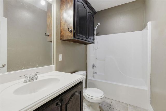 2506 King Road, Sulphur, LA 70663