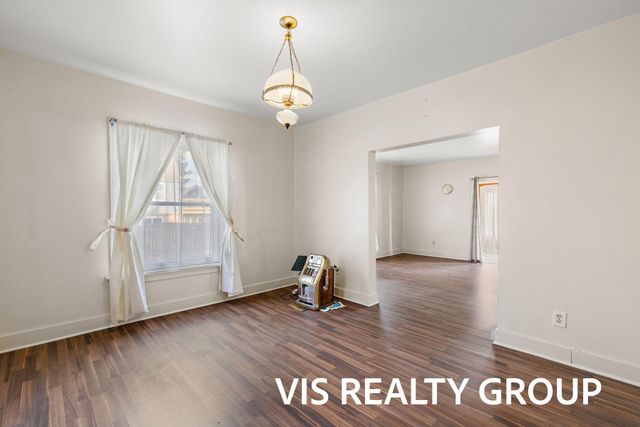 1854 Lake Avenue, Muskegon, MI 49445