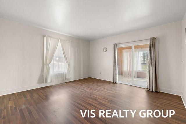 1854 Lake Avenue, Muskegon, MI 49445