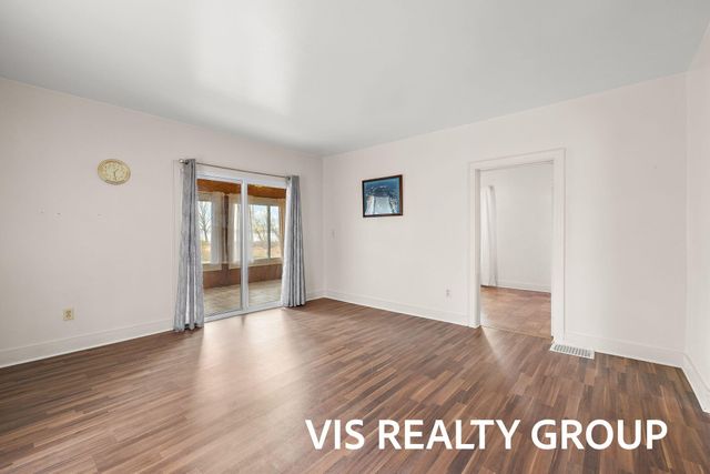 1854 Lake Avenue, Muskegon, MI 49445