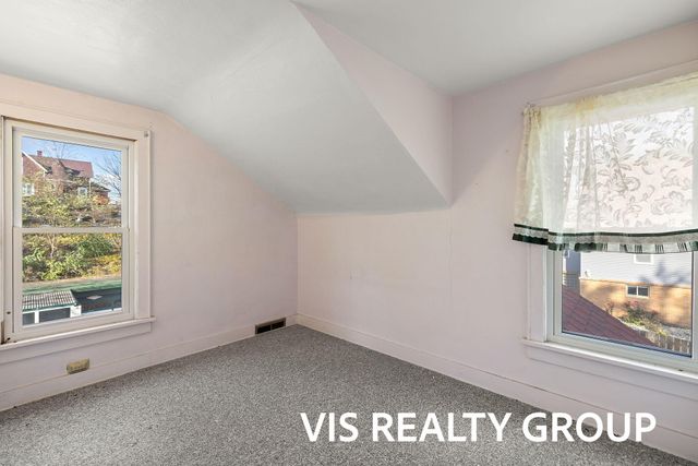 1854 Lake Avenue, Muskegon, MI 49445