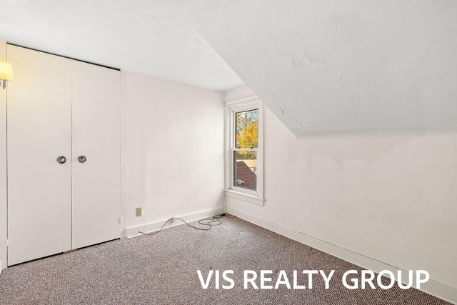 1854 Lake Avenue, Muskegon, MI 49445